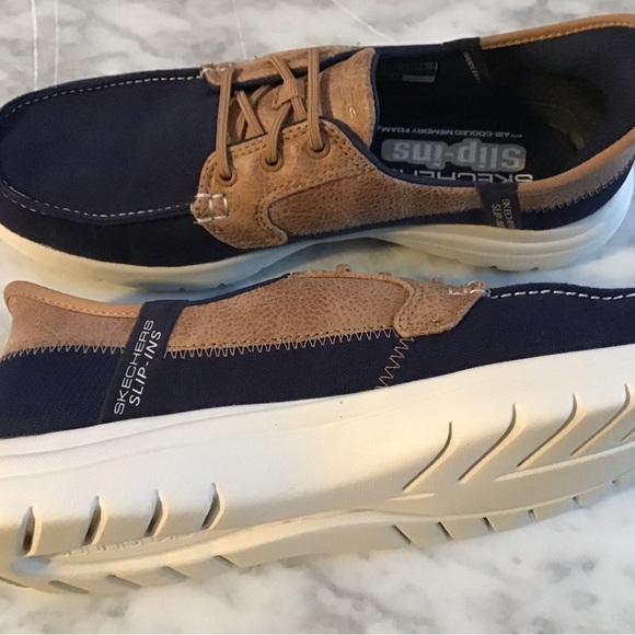Sketchers Slip Ins Women’s Size 8, Navy & Tan NWT - Picture 6 of 16